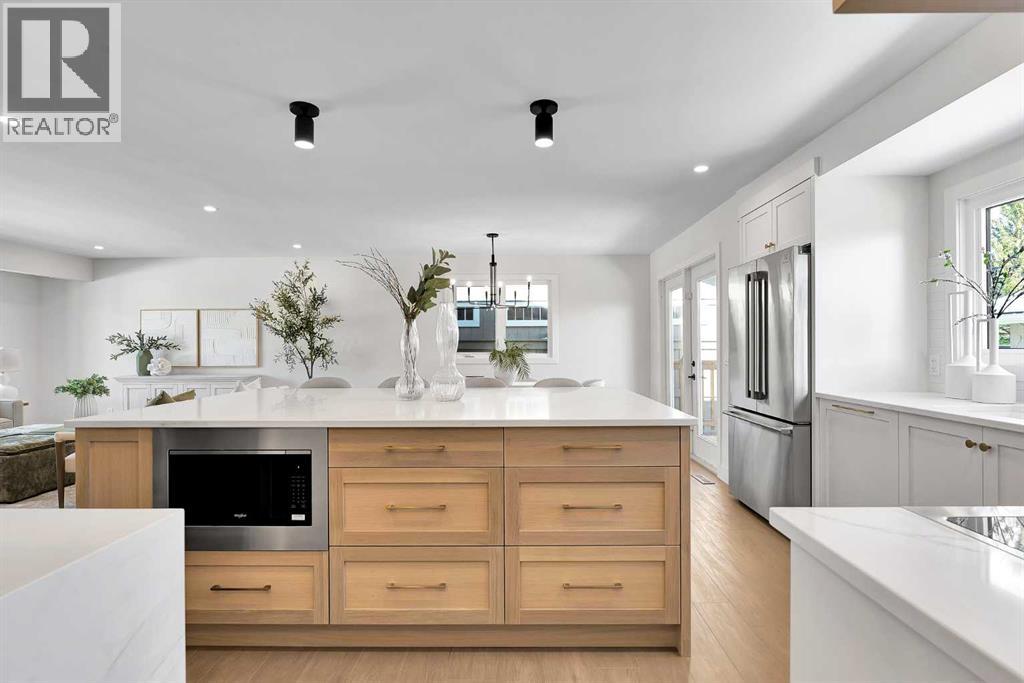 Single Family House 4 Level for Sale in  Lake Twintree Crescent SE Lake Bonavista Calgary 