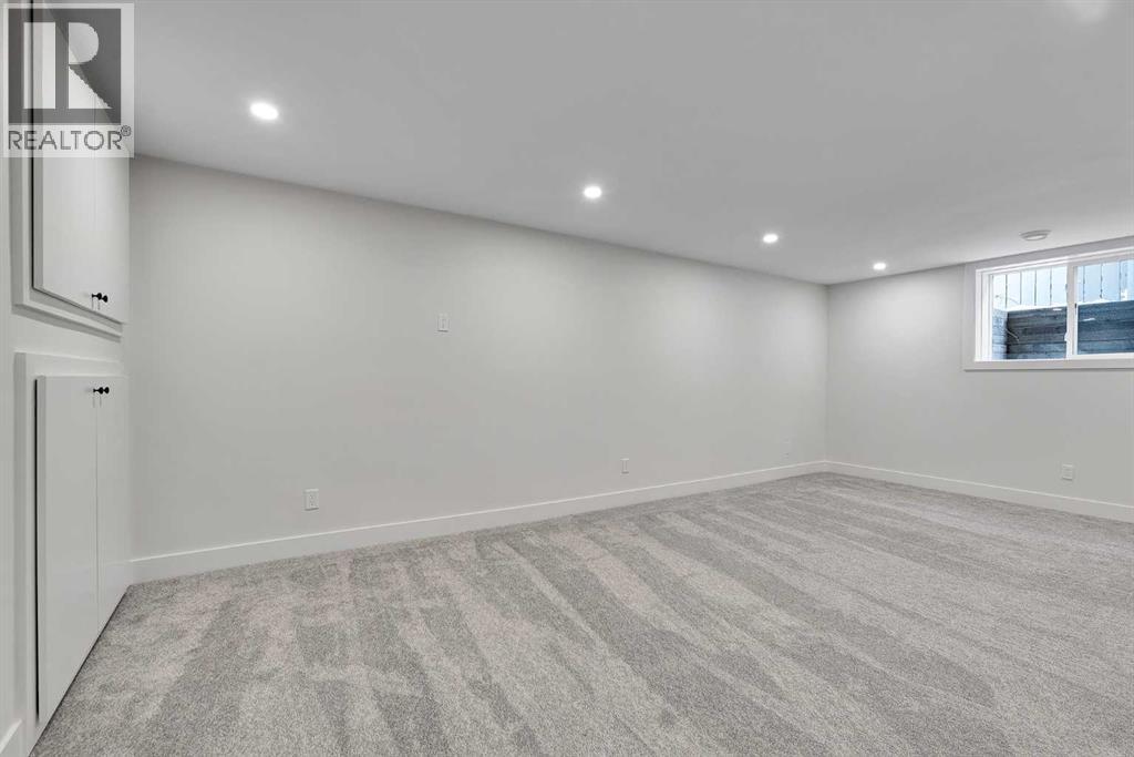 Single Family House 4 Level for Sale in  Lake Twintree Crescent SE Lake Bonavista Calgary 