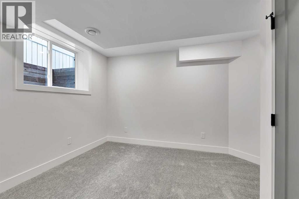 Single Family House 4 Level for Sale in  Lake Twintree Crescent SE Lake Bonavista Calgary 