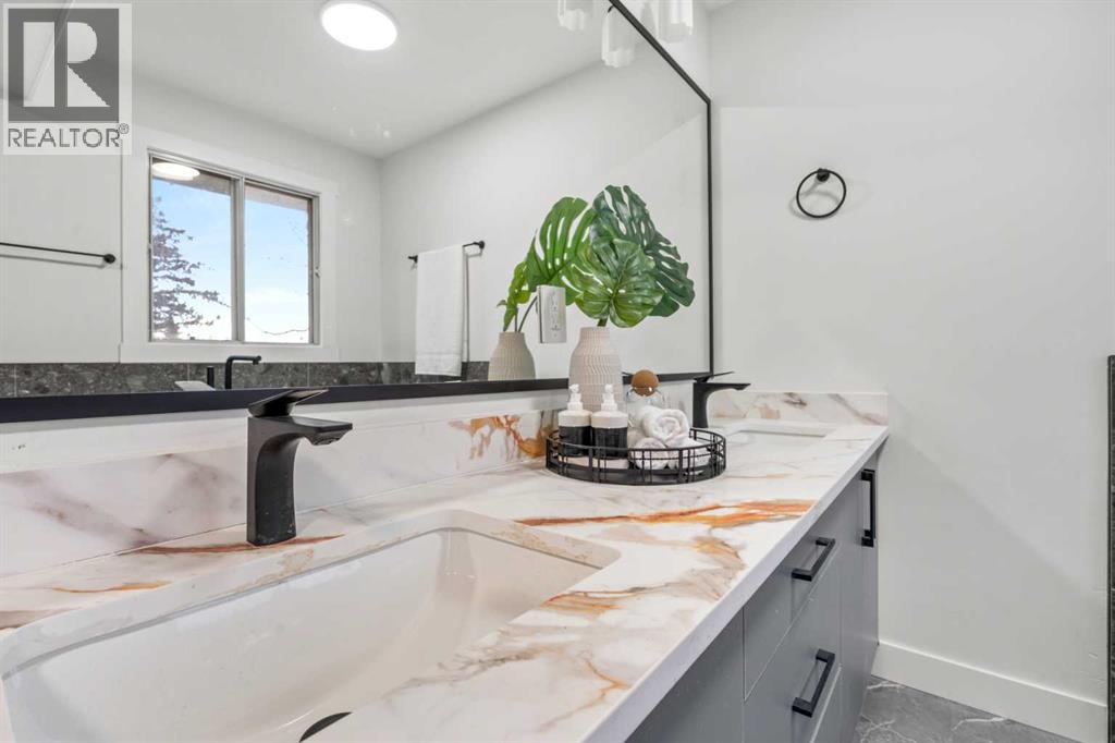 Single Family House for Sale in  Hawkfield Crescent NW Hawkwood Calgary 