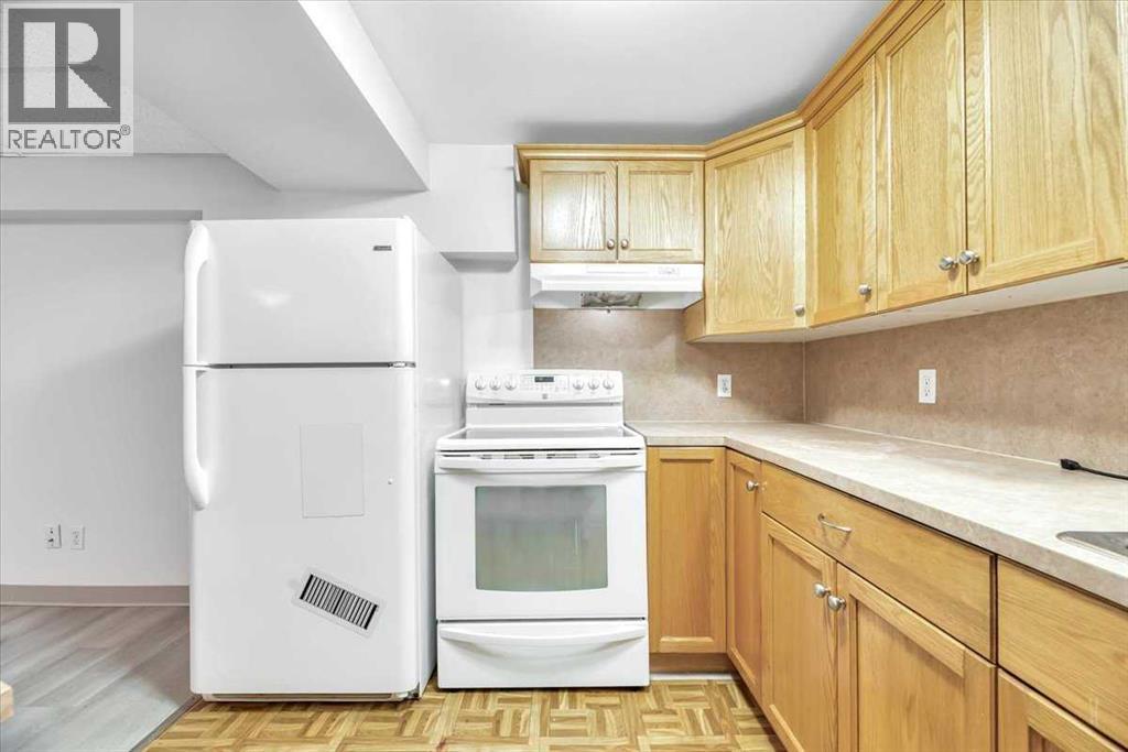 Multi-family House Bungalow for Sale in  Kingsmere Crescent SW Kingsland Calgary 