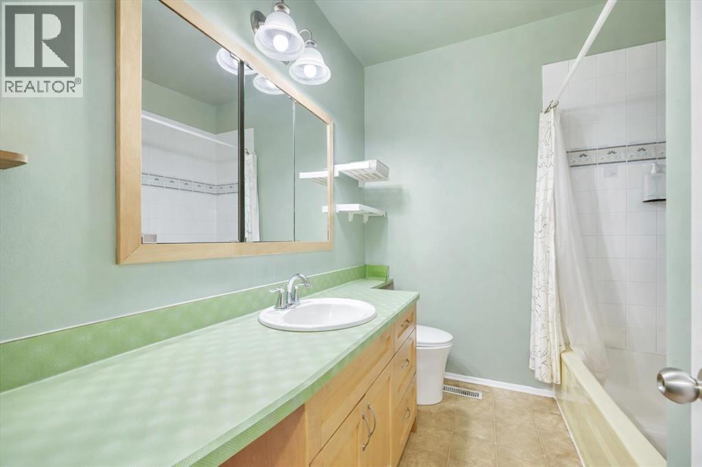 Multi-family House Bungalow for Sale in  Kingsmere Crescent SW Kingsland Calgary 