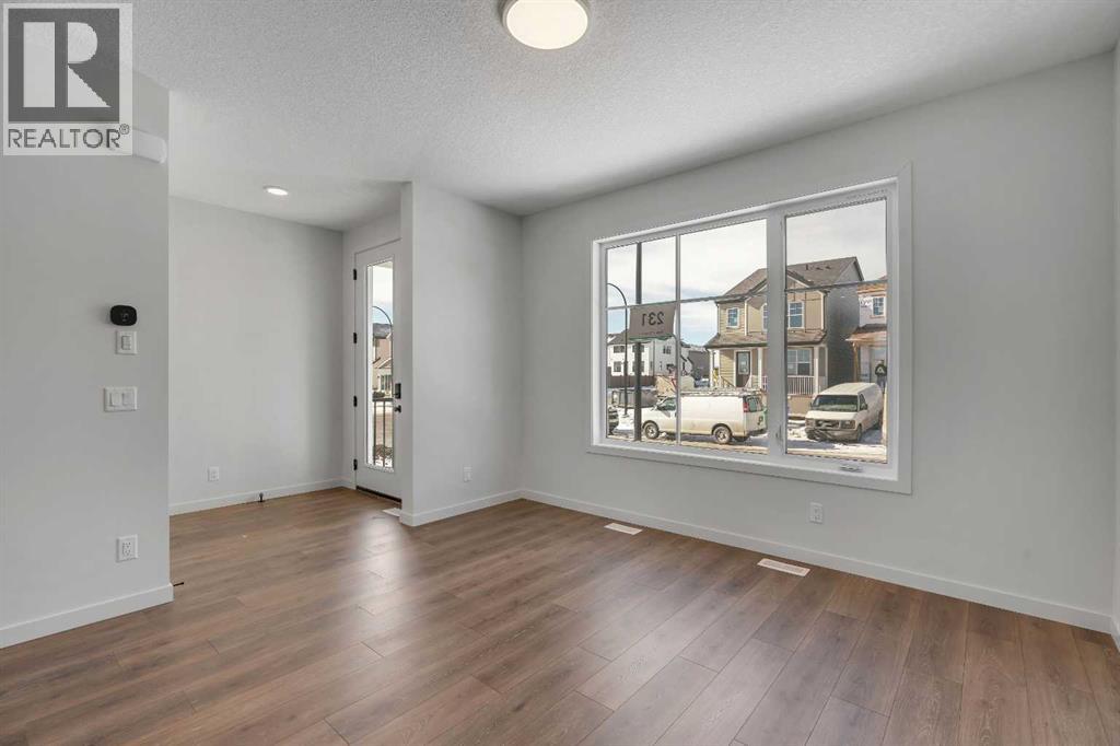 Single Family House for Sale in  Bartlett Crescent SE Rangeview Calgary 