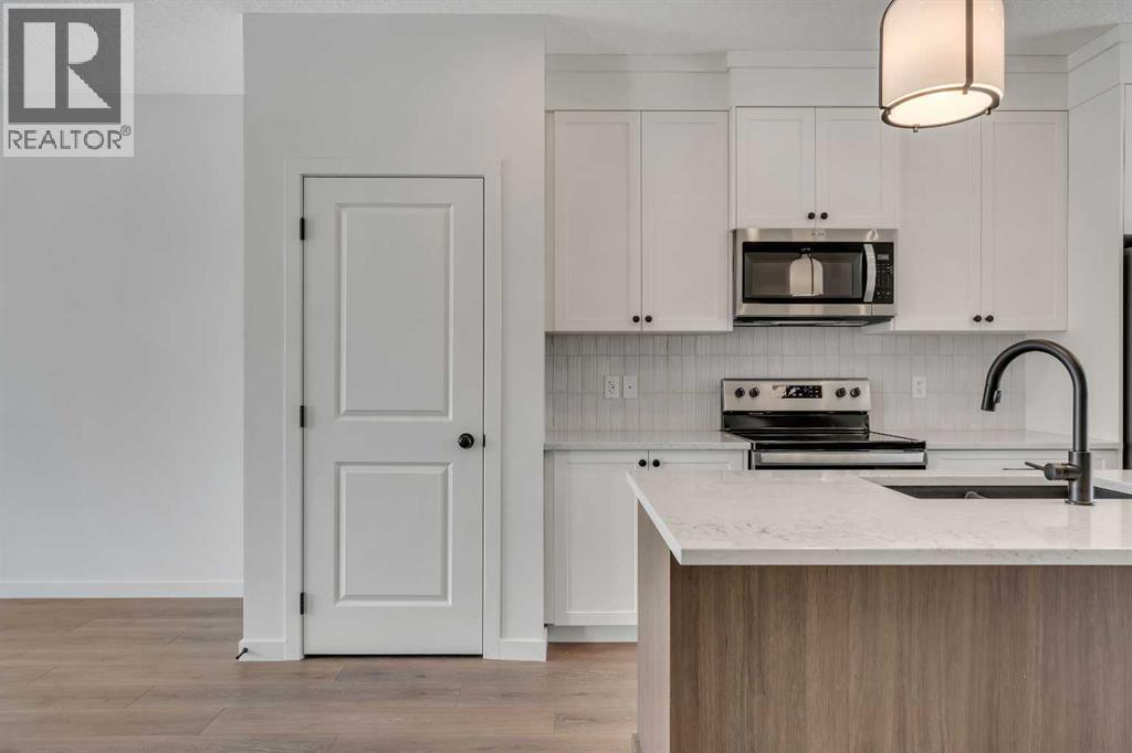 Single Family House for Sale in  Bartlett Crescent SE Rangeview Calgary 