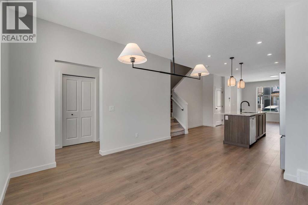 Single Family House for Sale in  Bartlett Crescent SE Rangeview Calgary 