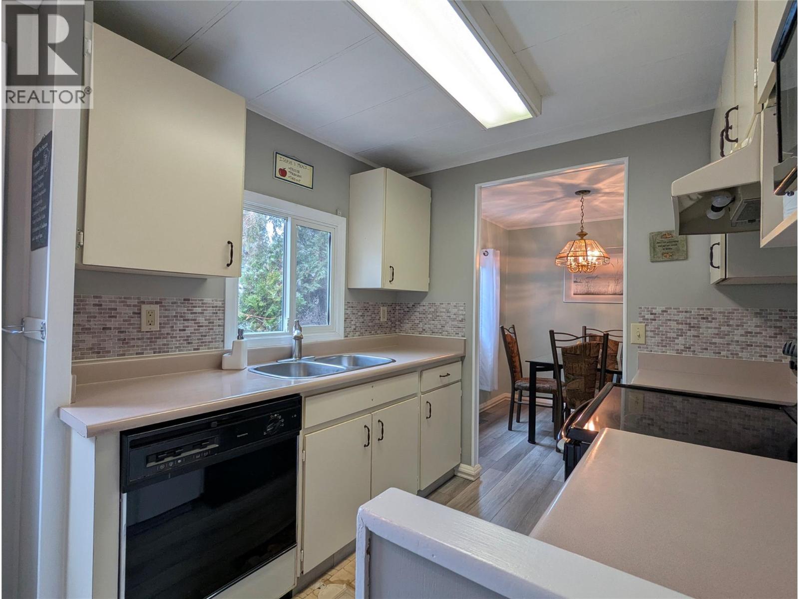 #58 3535 Casorso Road - 12