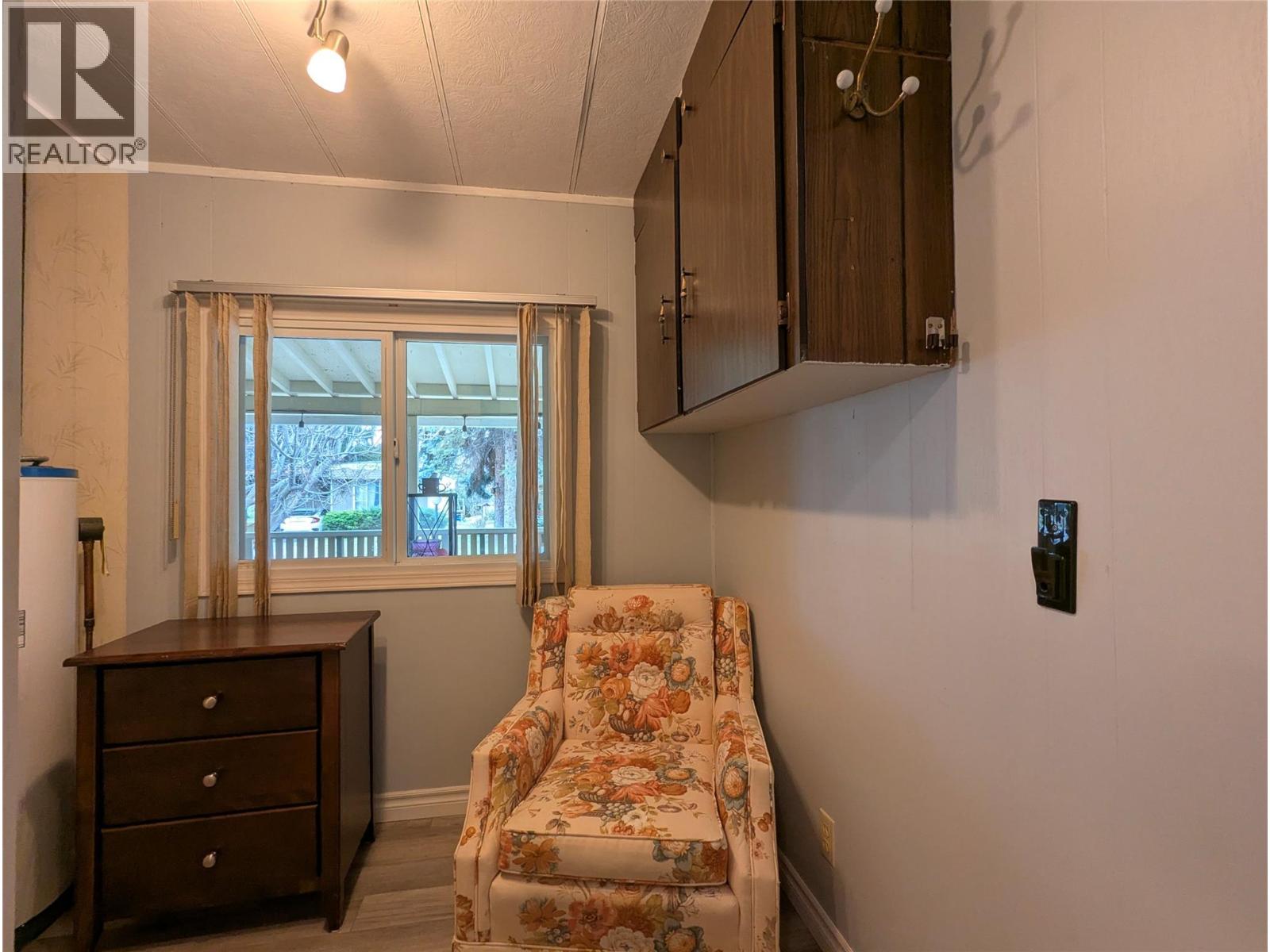 #58 3535 Casorso Road - 17