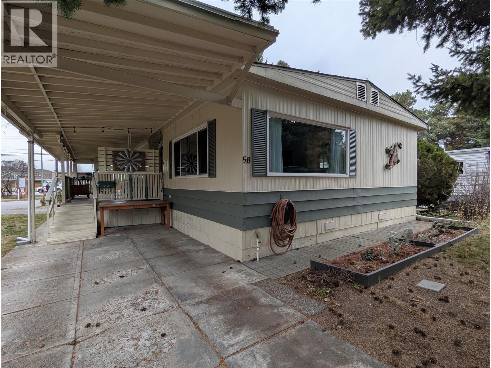 #58 3535 Casorso Road - 30