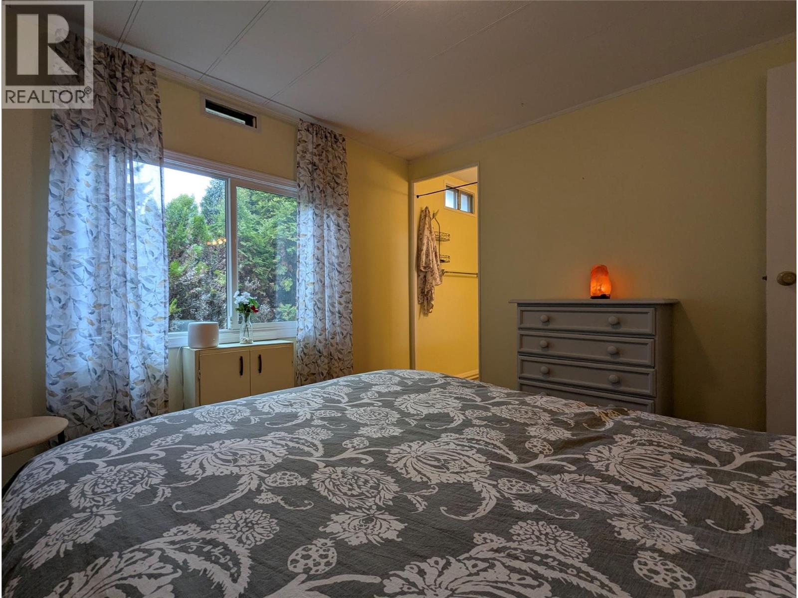 #58 3535 Casorso Road - 21