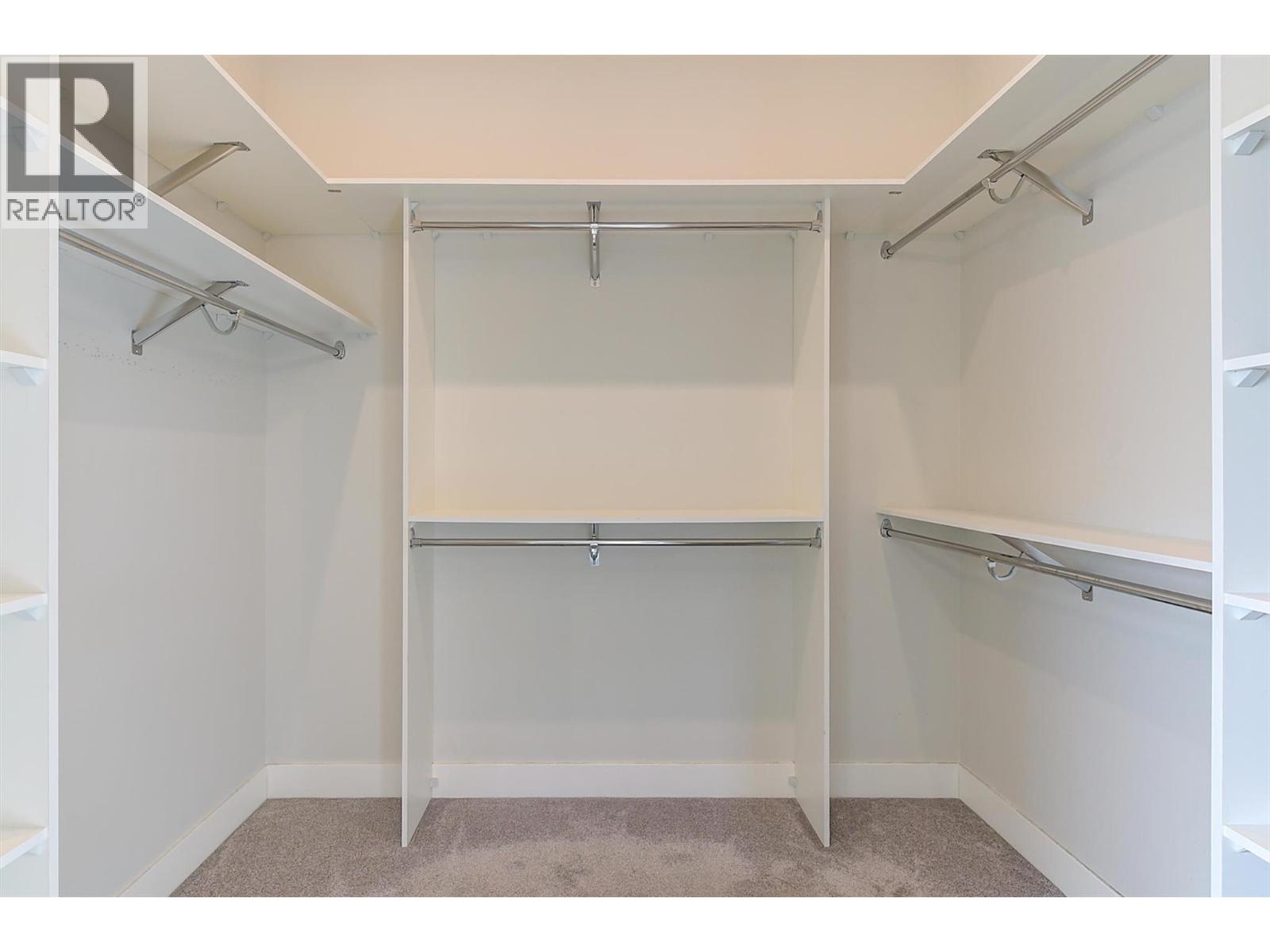 1049 Loseth Drive, Kelowna