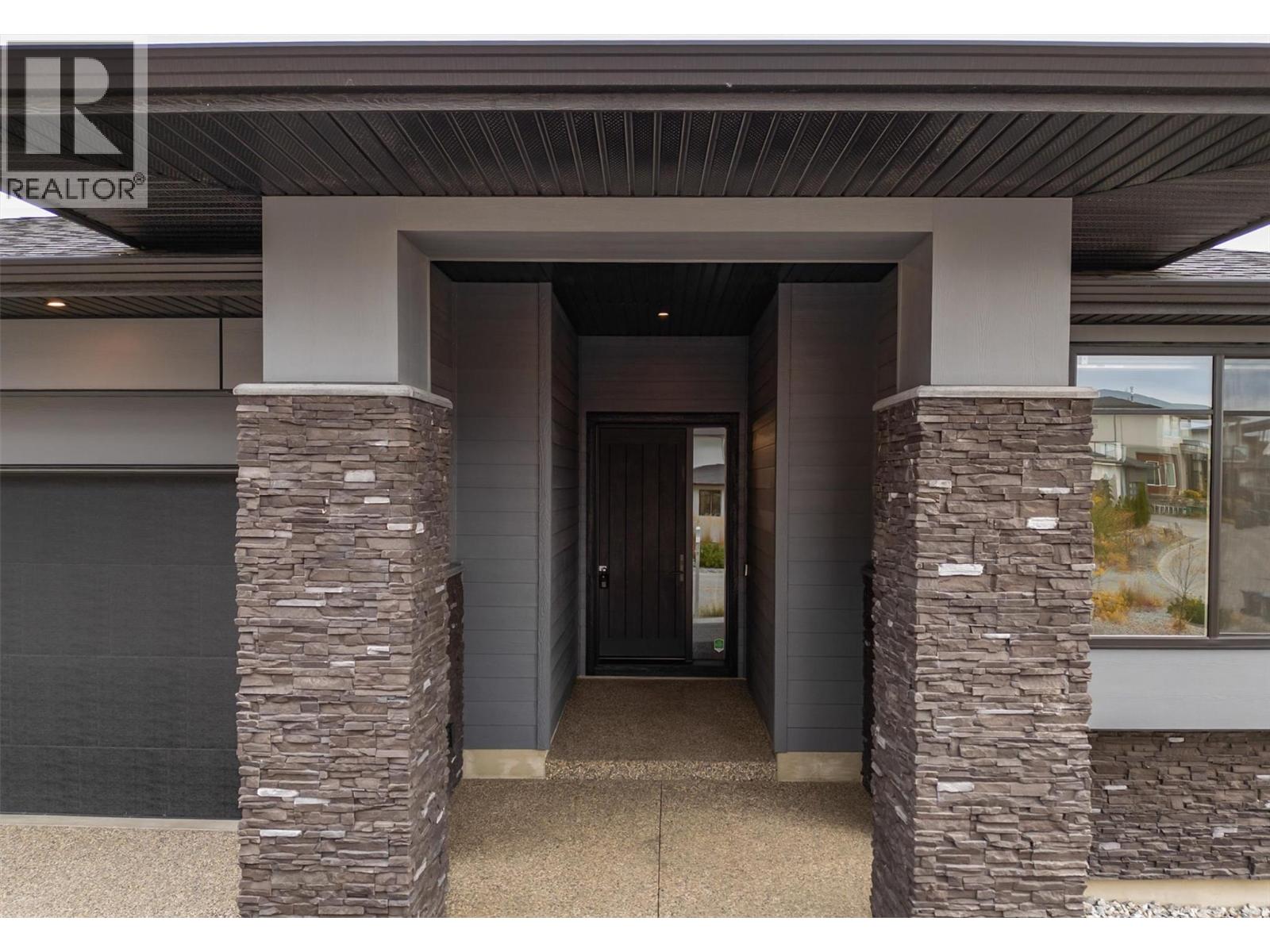 1049 Loseth Drive, Kelowna