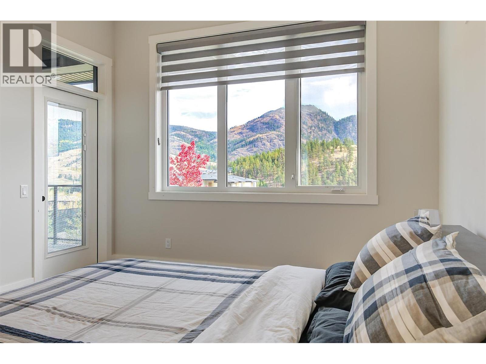 1049 Loseth Drive, Kelowna