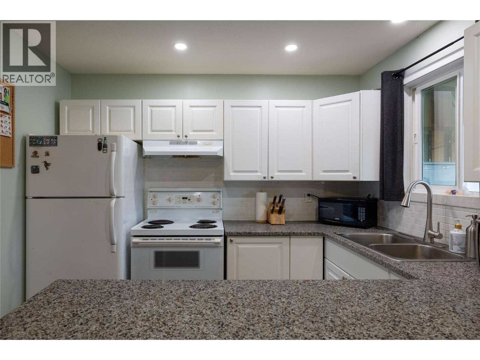 421 Fleming Road, Kelowna