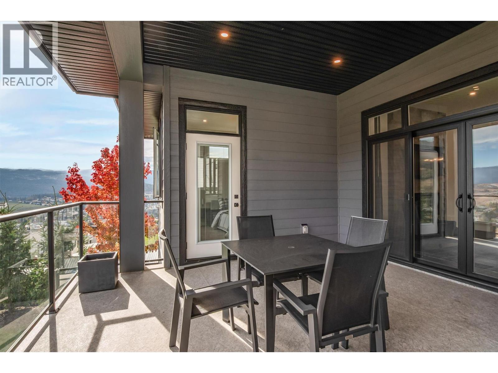 1049 Loseth Drive, Kelowna