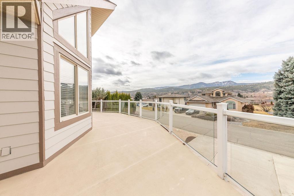 3601 NAVATANEE Drive, Kamloops