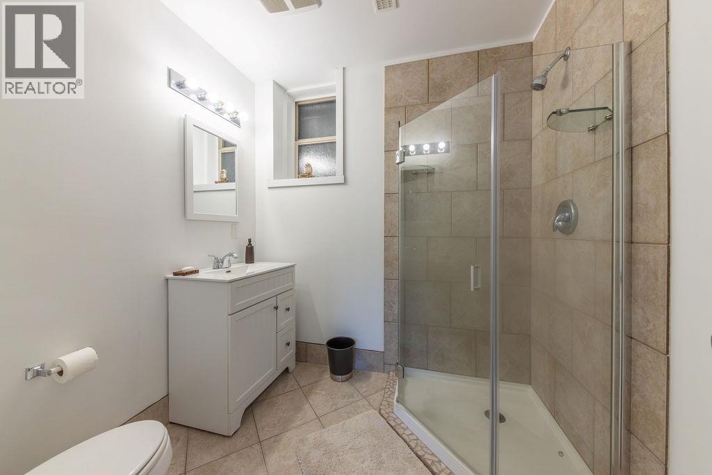 3601 NAVATANEE Drive, Kamloops