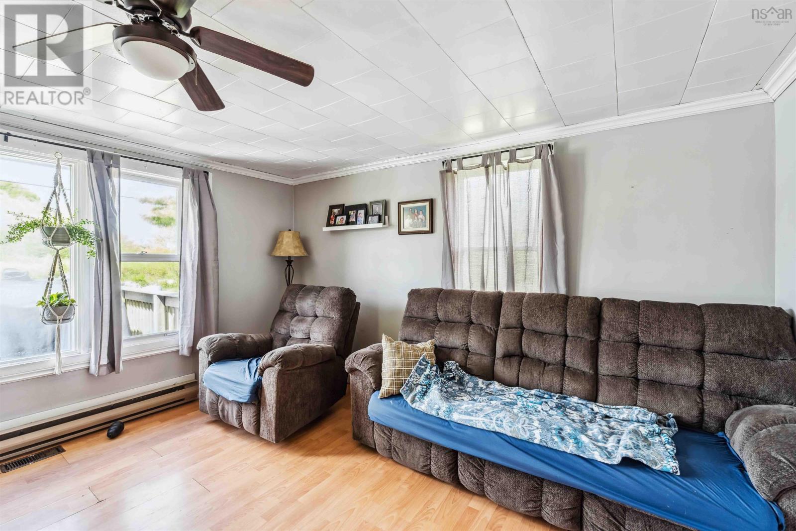 Property 4 of 51 of 4706 Highway 340