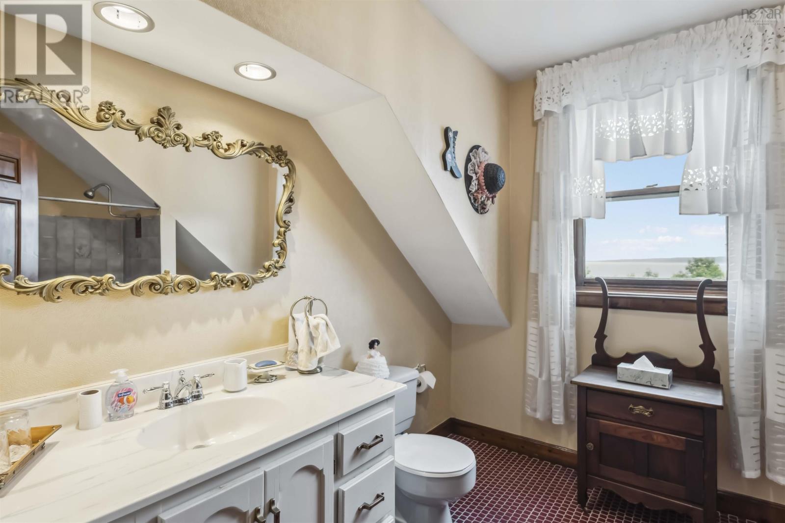 Property 5 of 51 of 24 Annavista Heights