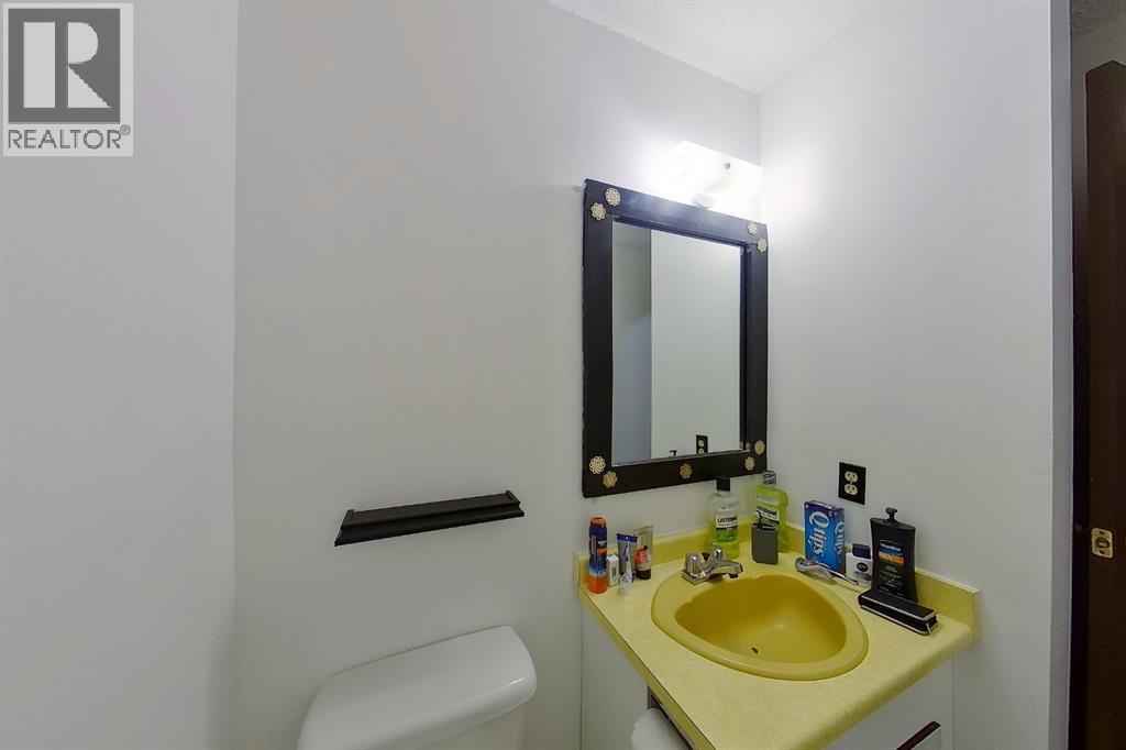 #308B 5611 9 AVENUE - 8