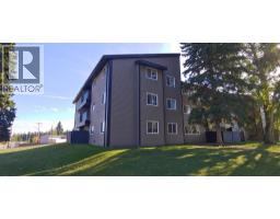 Living room - 308b, 5611 9 Avenue, Edson, AB T7E1R5 Photo 7