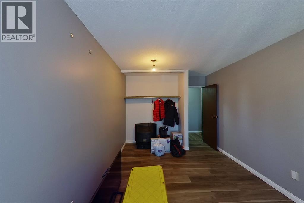 #308B 5611 9 AVENUE - 14