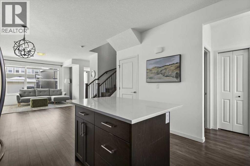 Single Family House for Sale in  Wolf Hollow Way SE Wolf Willow Calgary 
