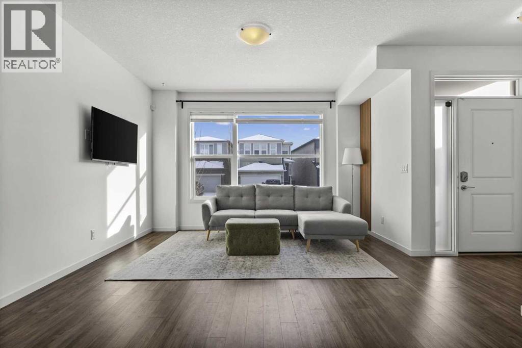 Single Family House for Sale in  Wolf Hollow Way SE Wolf Willow Calgary 