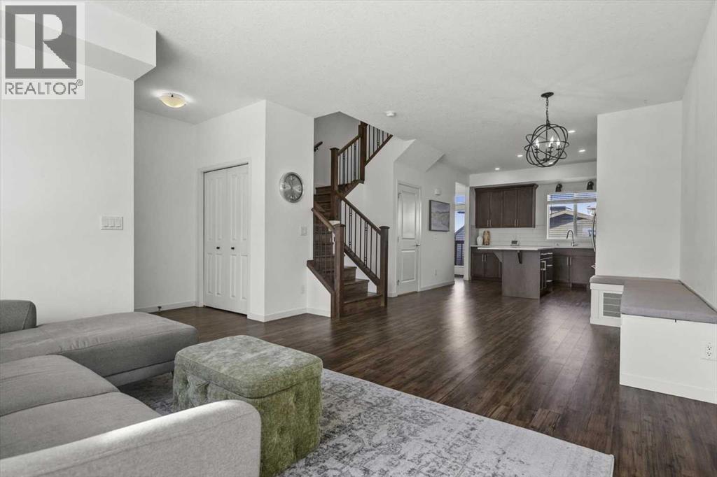 Single Family House for Sale in  Wolf Hollow Way SE Wolf Willow Calgary 