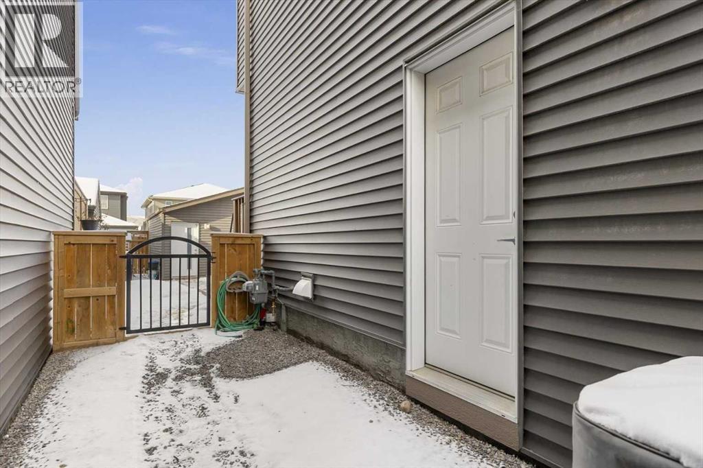 Single Family House for Sale in  Wolf Hollow Way SE Wolf Willow Calgary 