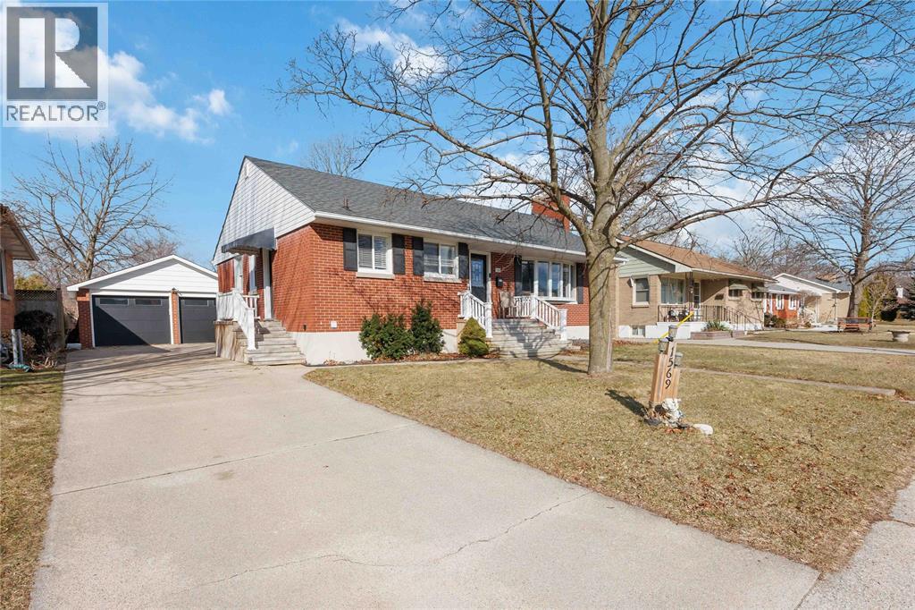 1569 INDIAN ROAD North, Sarnia, Ontario