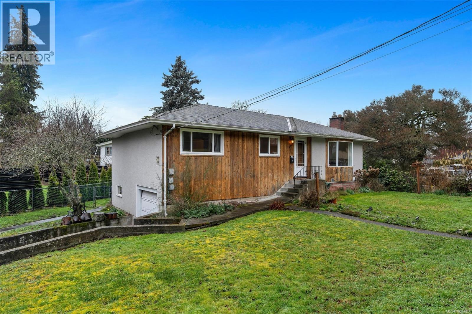 Single Family House for Sale in  Stevenson Pl Victoria 