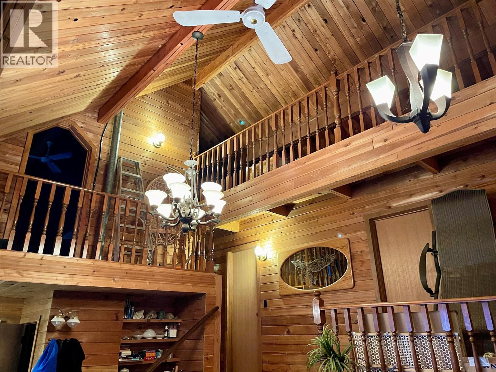 31 Lime Cliffs Beach, Sicamous