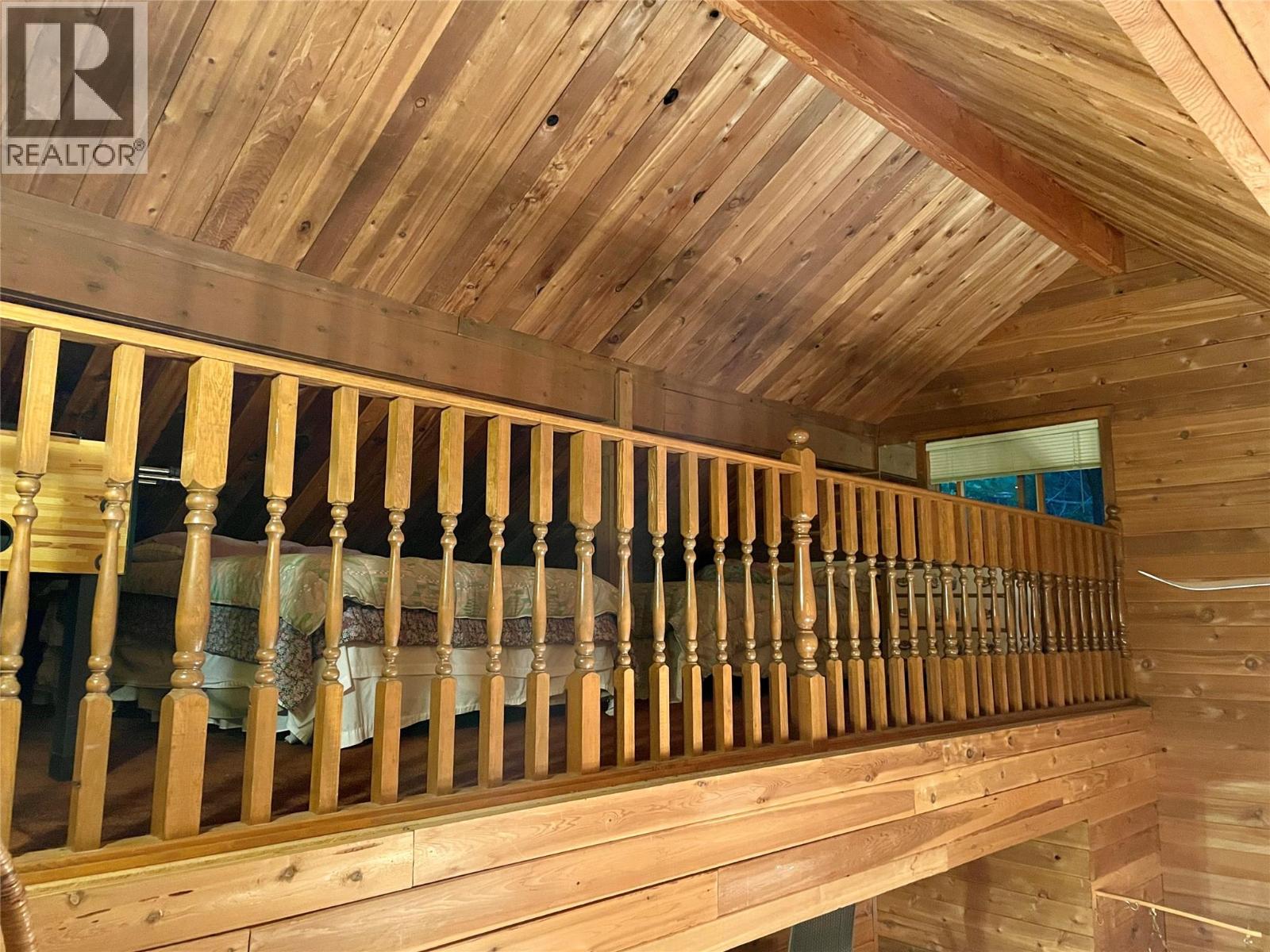 31 Lime Cliffs Beach, Sicamous