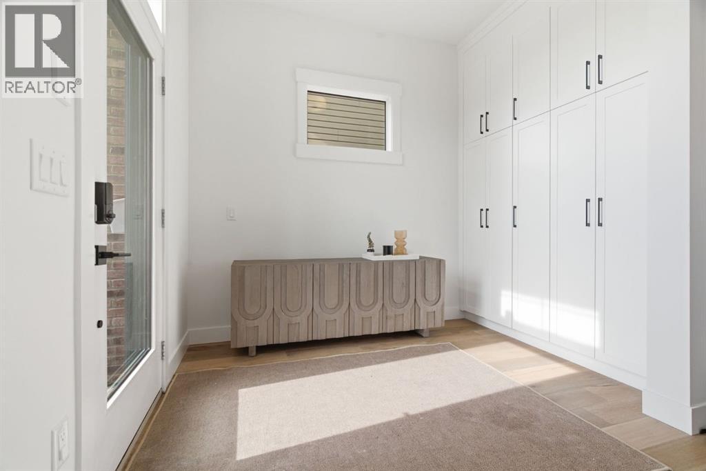 Single Family House for Sale in   Avenue SW Altadore Calgary 