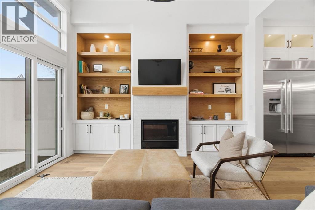 2024 49 Avenue SW, Calgary, Alberta