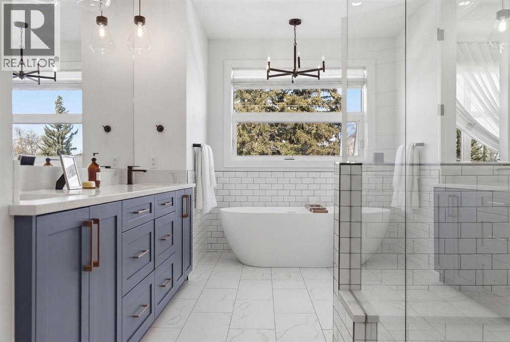 Single Family House for Sale in   Avenue SW Altadore Calgary 