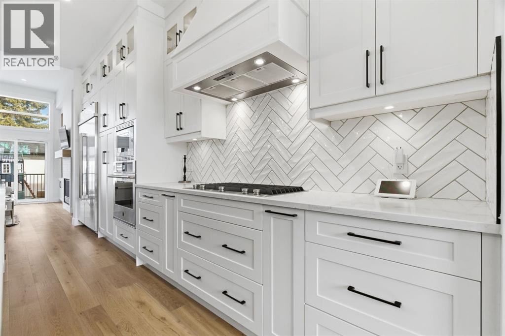 Single Family House for Sale in   Avenue SW Altadore Calgary 