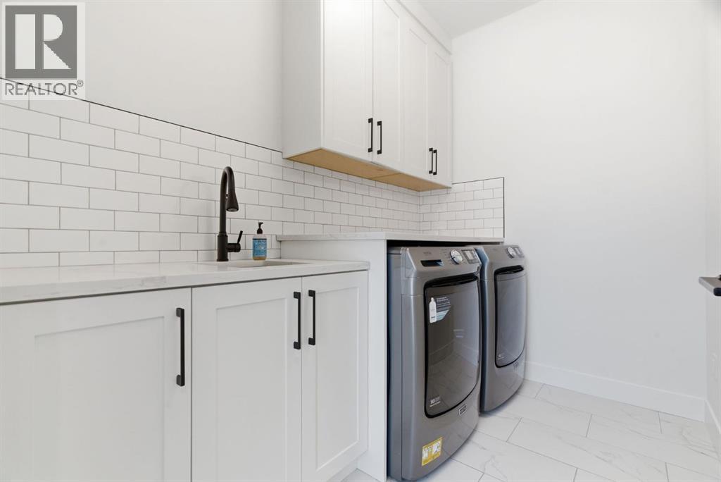 Single Family House for Sale in   Avenue SW Altadore Calgary 