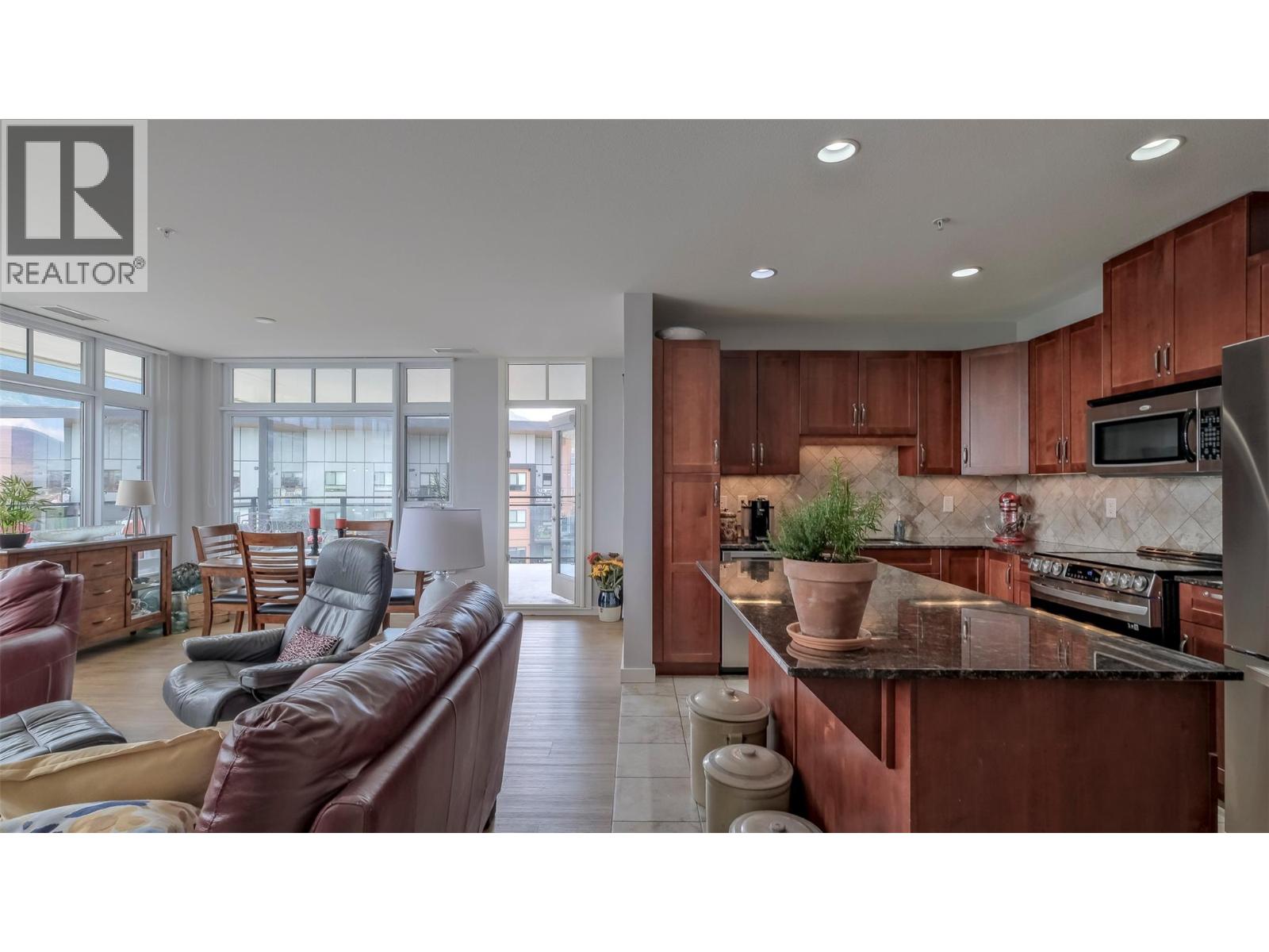 506 3301 SKAHA LAKE Road, Penticton