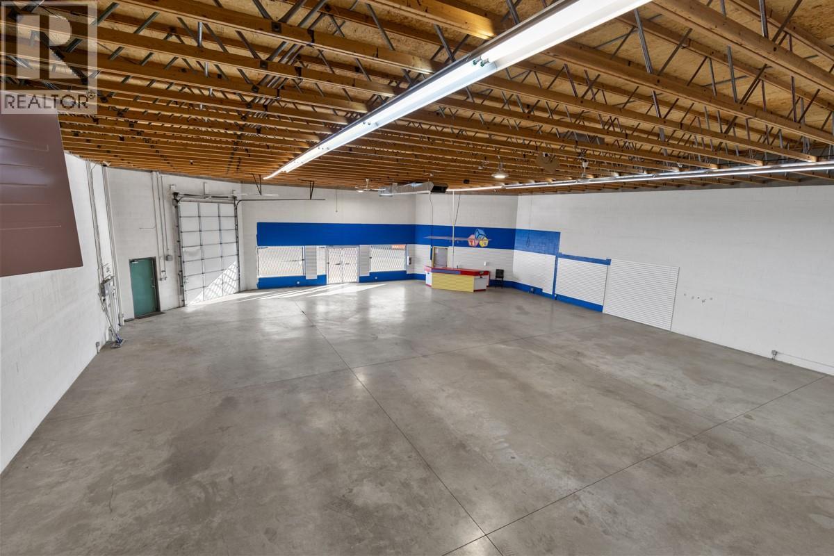 4 360 Spedding Court, Kelowna