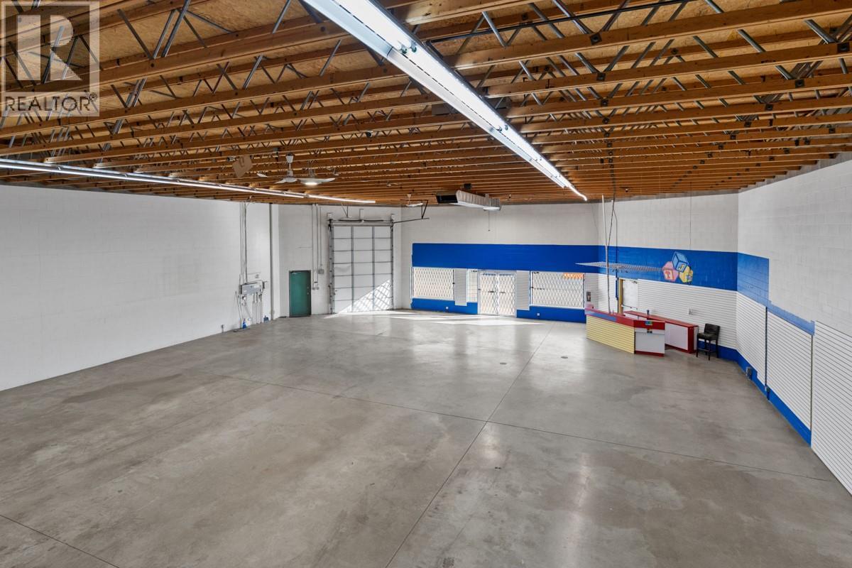 4 360 Spedding Court, Kelowna