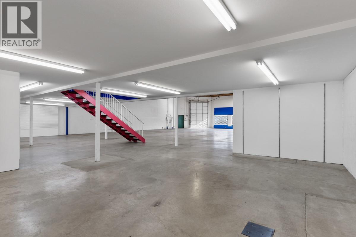 4 360 Spedding Court, Kelowna