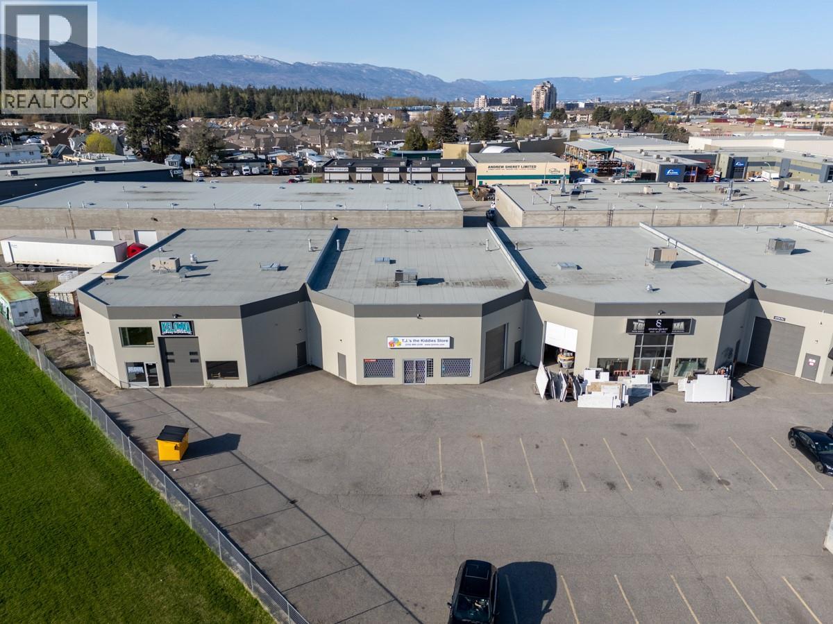 4 360 Spedding Court, Kelowna