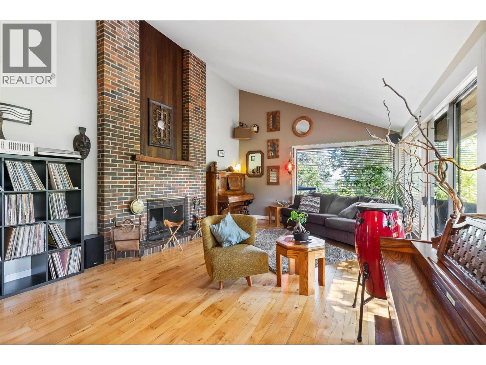  2931 Thacker Drive, West Kelowna