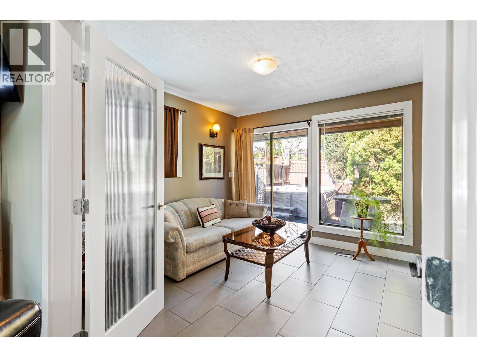  2931 Thacker Drive, West Kelowna