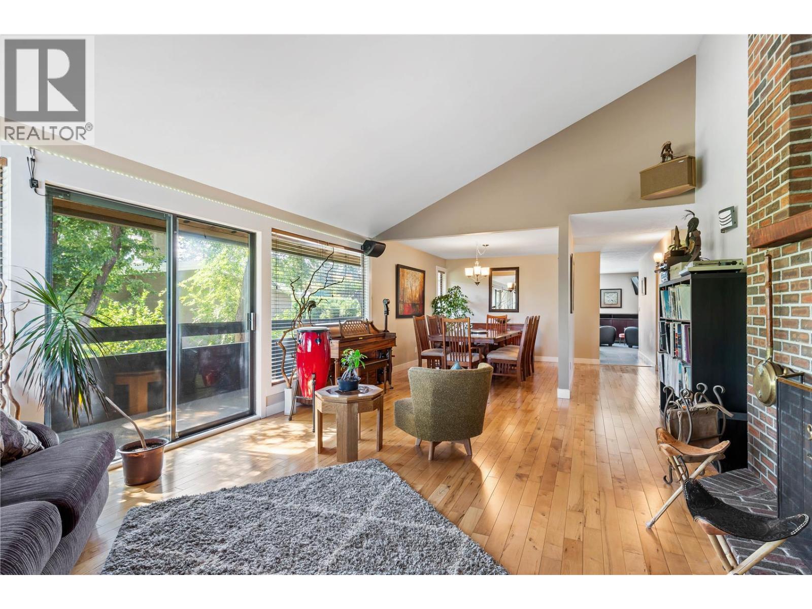  2931 Thacker Drive, West Kelowna