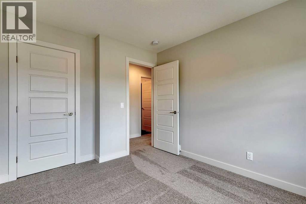 132 Sunrise Heath, Cochrane