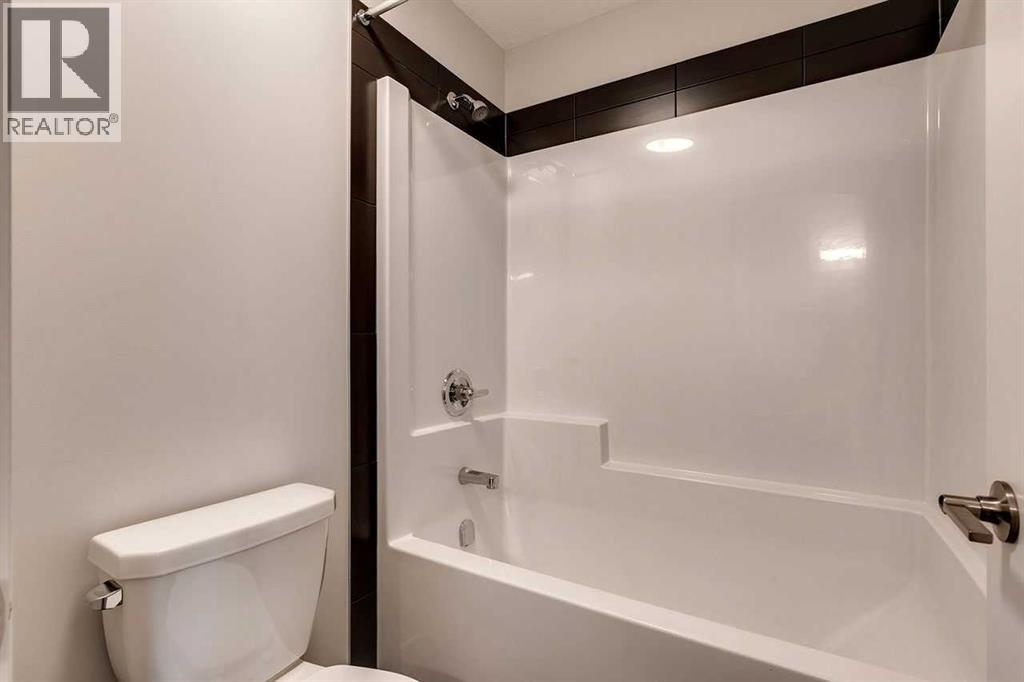 132 Sunrise Heath, Cochrane