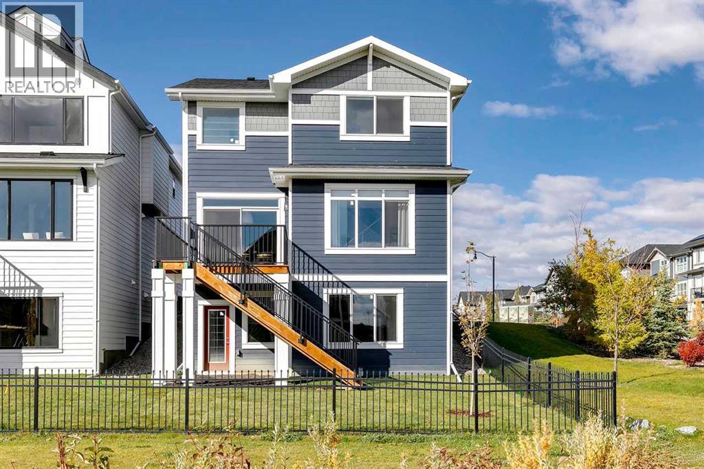 132 Sunrise Heath, Cochrane