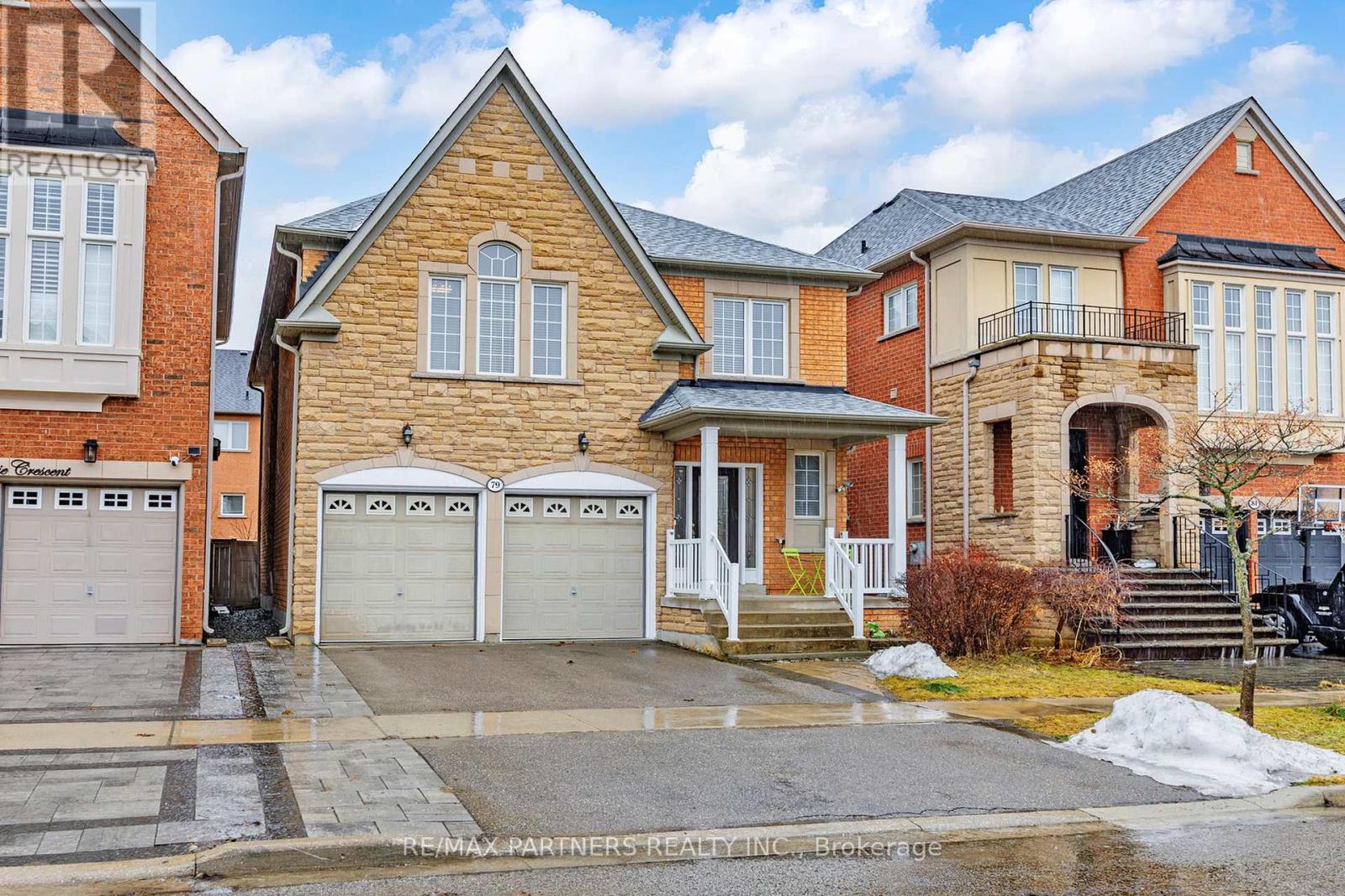 79 CARNOUSTIE CRESCENT - 1